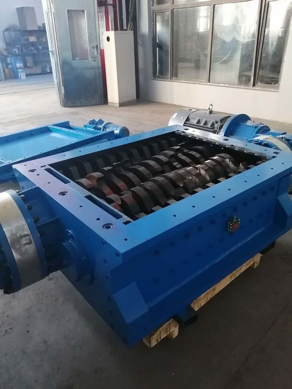 قوي 90KW كسارة نفايات المطبخ RGD900 اللون الأزرق متعدد الأغراض